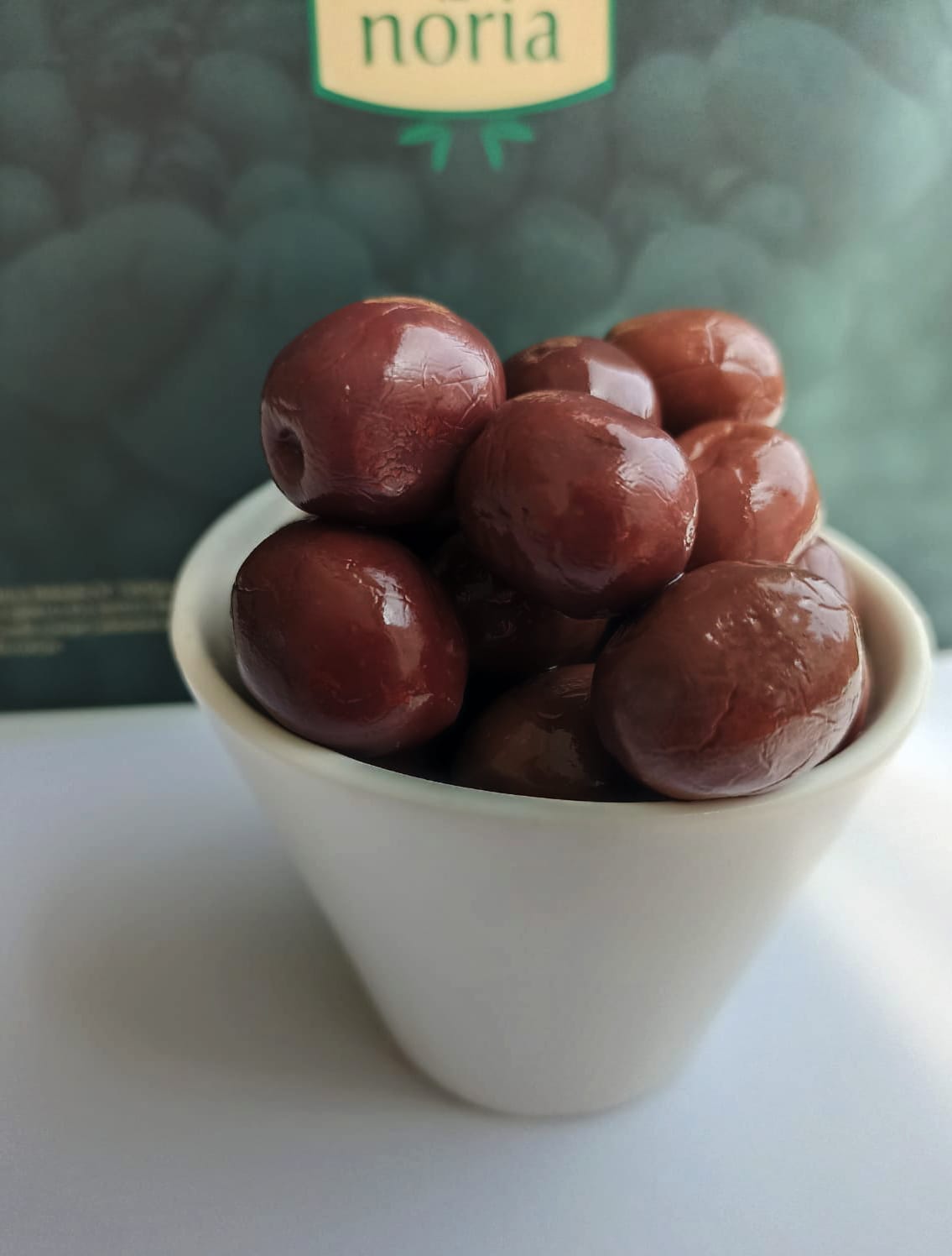 ACEITUNA NEGRA ENTERA VARIEDAD MANZANILLA EN  SALMUERA