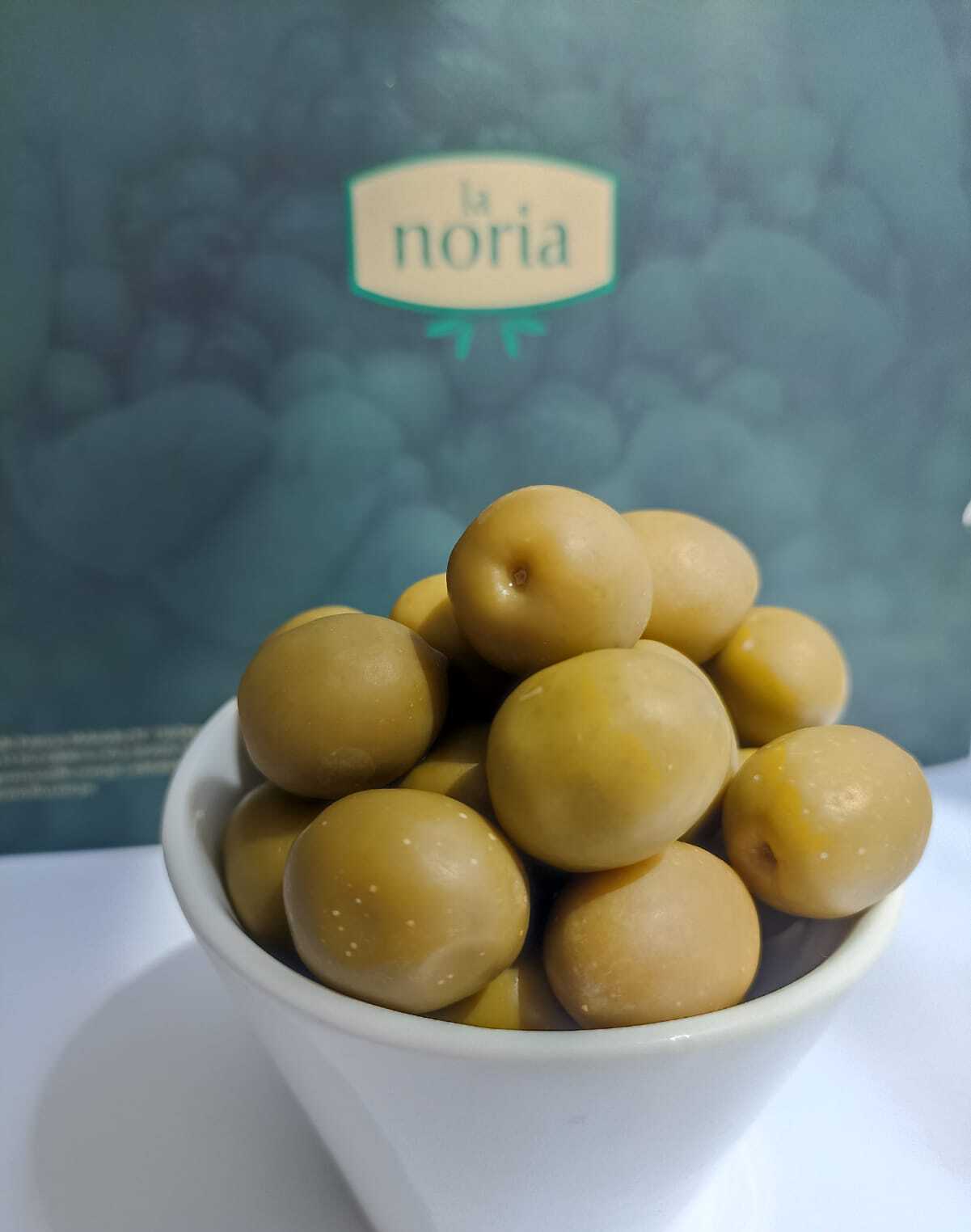 ACEITUNA VERDE ENTERA VARIEDAD MANZANILLA EN  SALMUERA